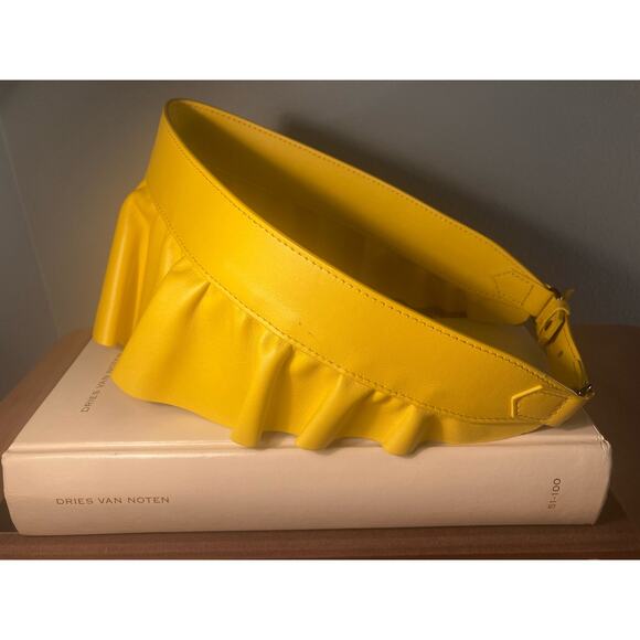 Max Mara Yellow Leather Ruffle Belt F/W 2019 Made in Italy ~ Sz S ~ Pristine! - Picture 3 of 9